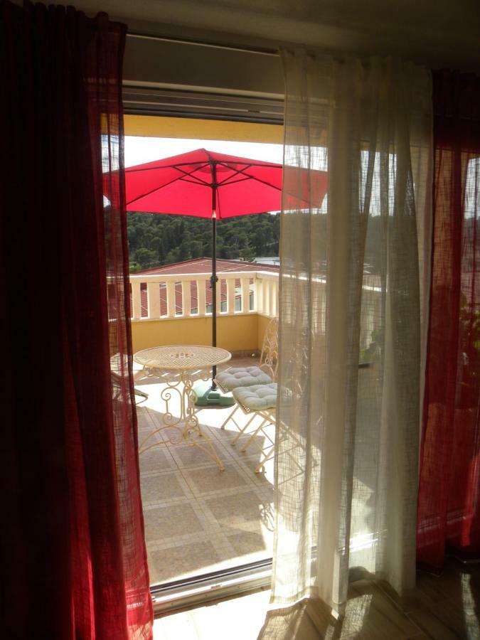 Anka Strman Apartment มาคาร์สกา ภายนอก รูปภาพ