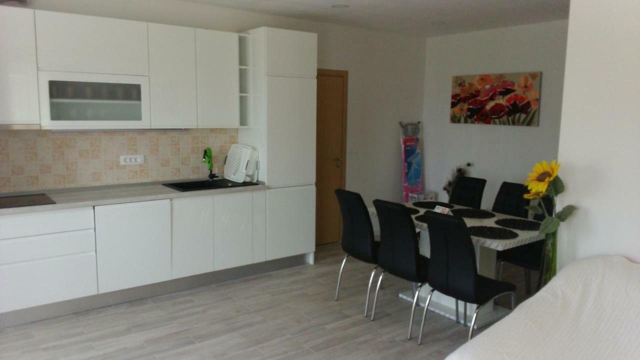 Anka Strman Apartment มาคาร์สกา ภายนอก รูปภาพ